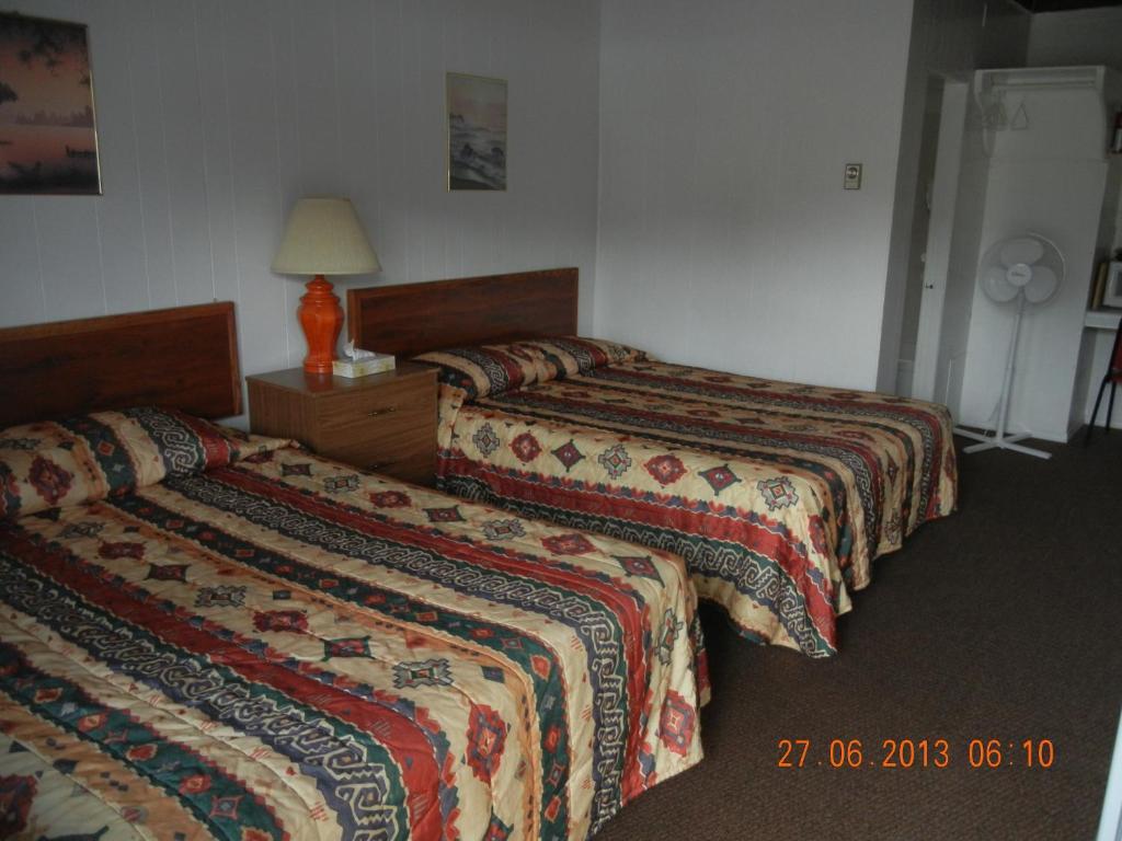 סאמרלאנד Pleasant View Motel חדר תמונה